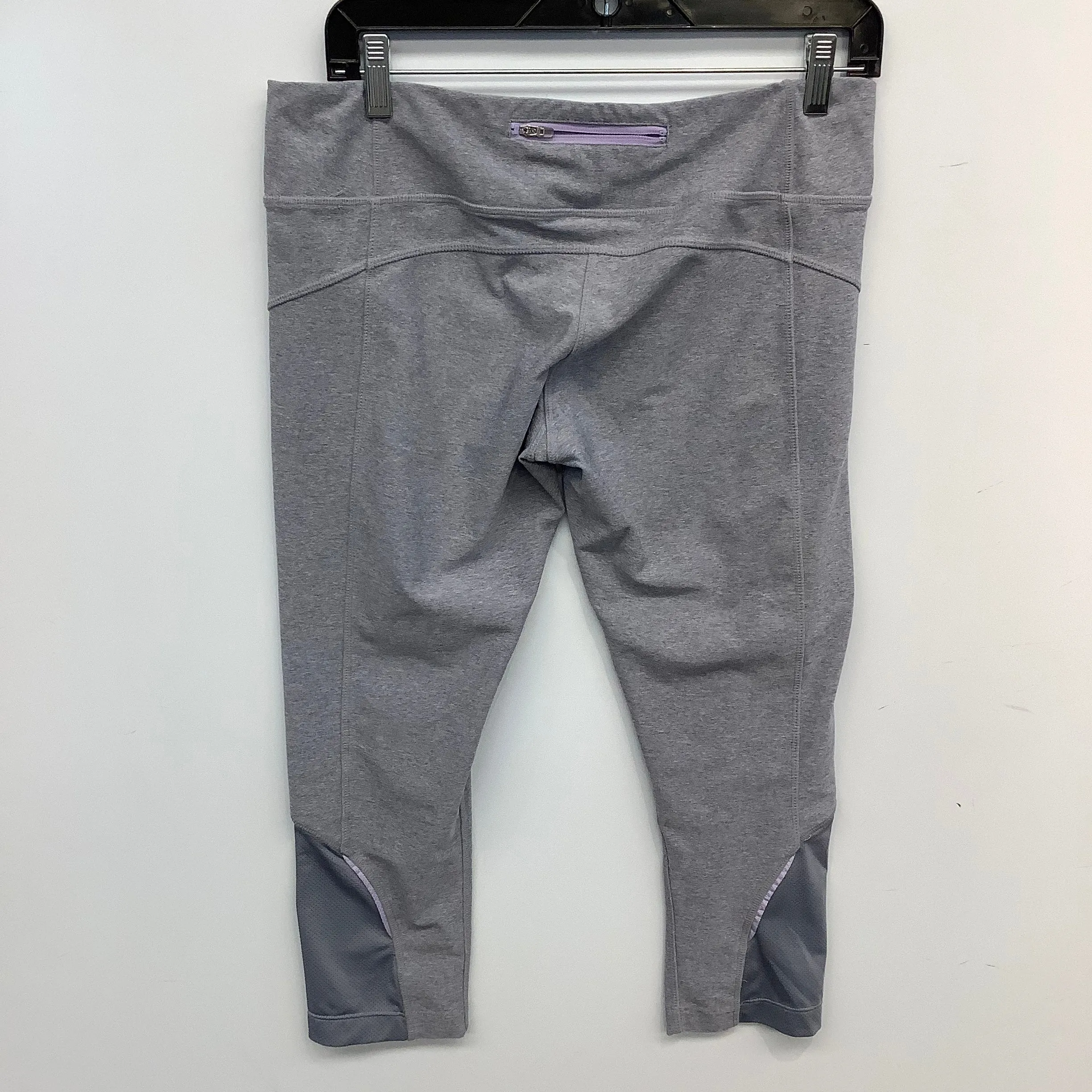 Athletic Capris By Mpg  Size: L