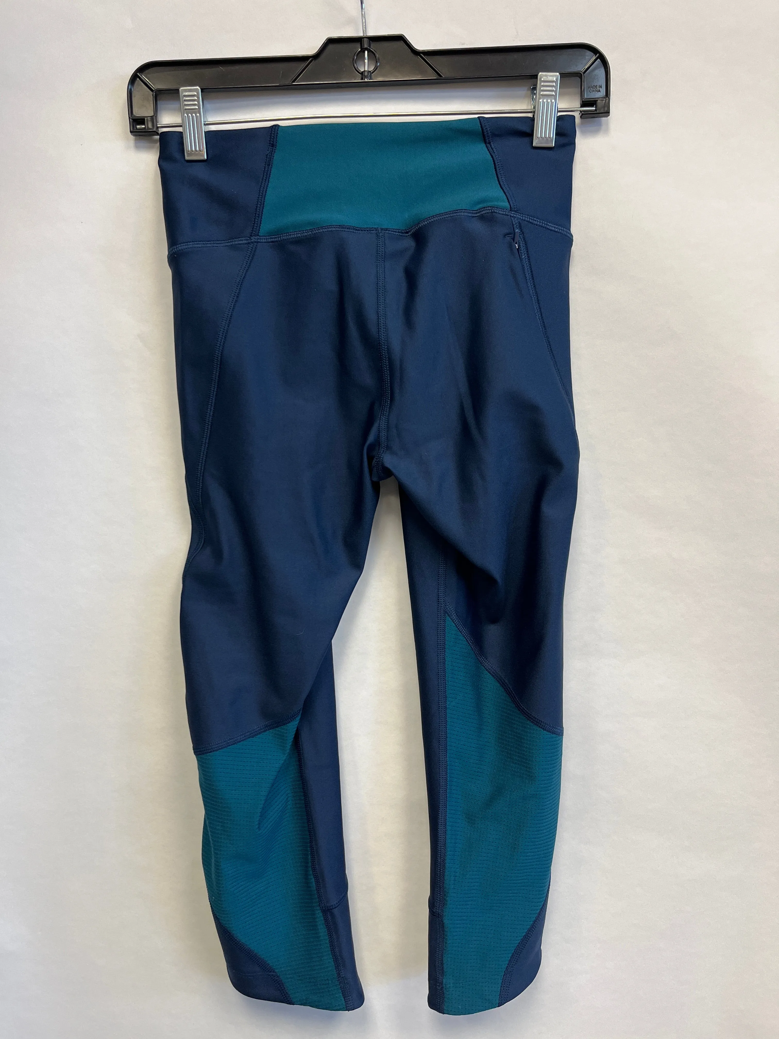 Athletic Capris By Under Armour  Size: S