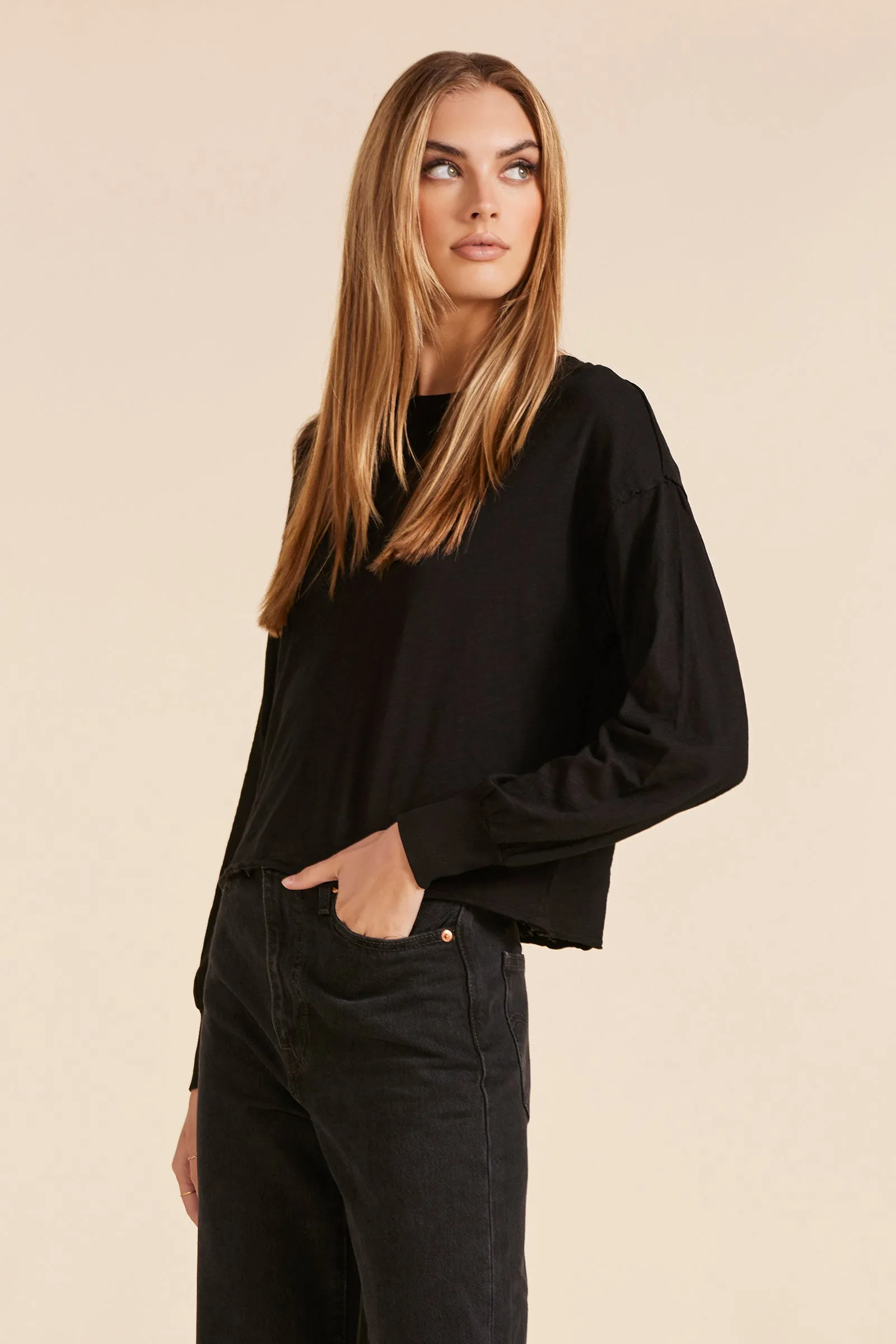 BOXY LONG SLEEVE TEE