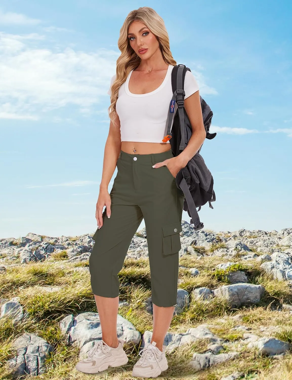 Cargo Capris for Women Hiking Pants Casual Summer Quick Dry Outdoor Travel Pull On Capri with 6 Pockets