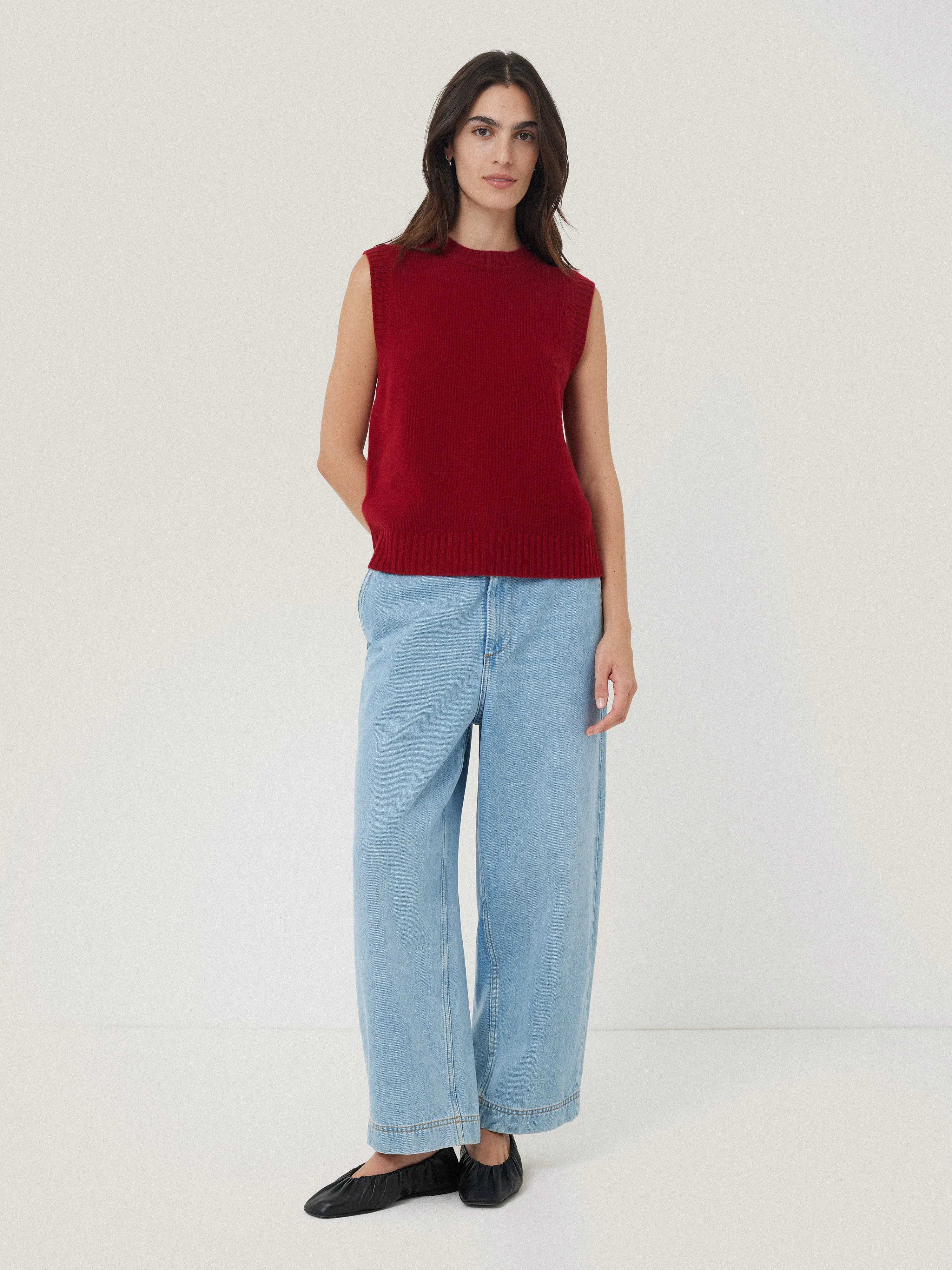 Cashmere Crew Neck Tank | Red