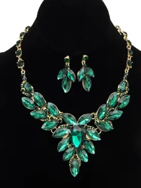 Faceted Crystal Gem Marquise Necklace Set in Hunter Green