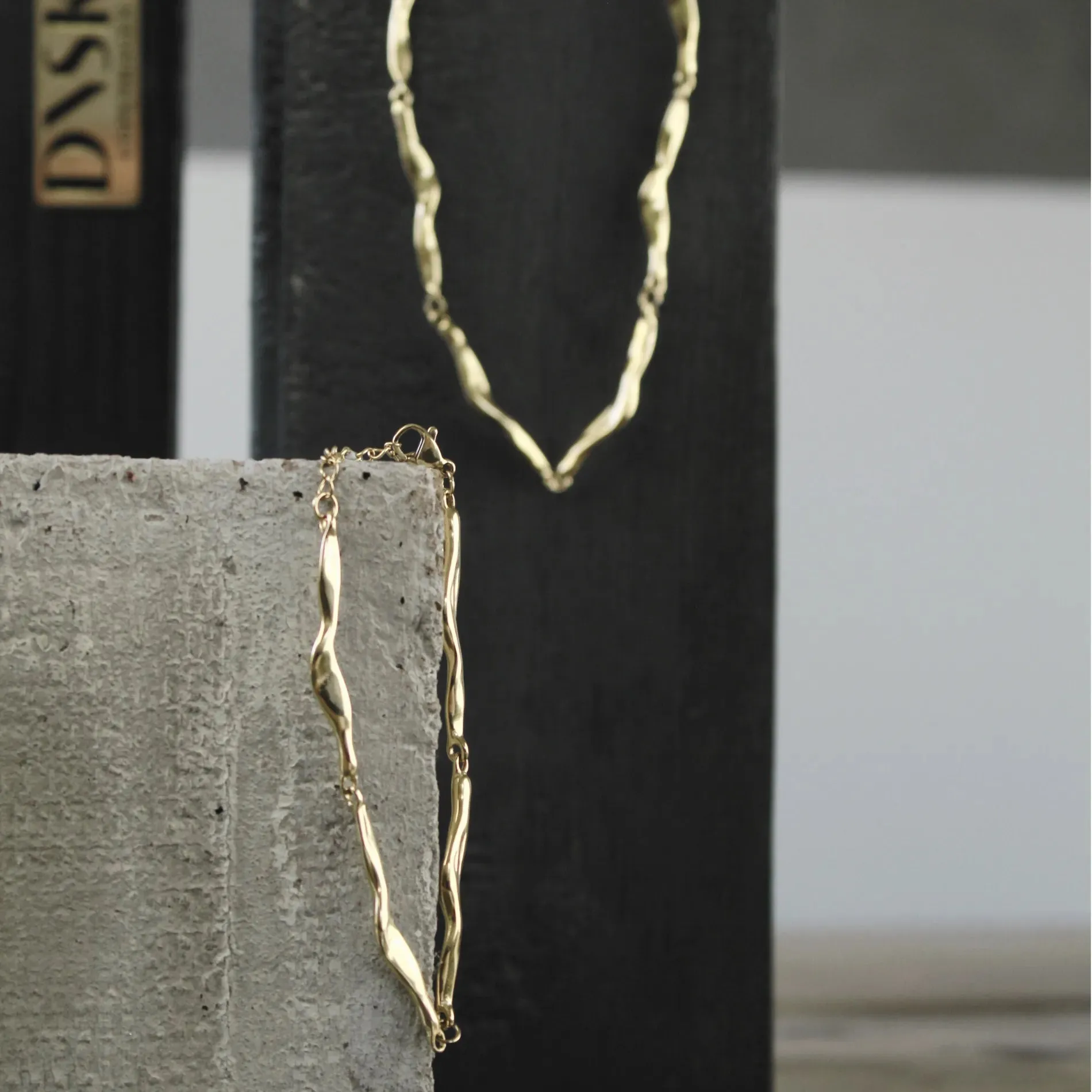 Joy Waterproof Short Organic Link Necklace 18K Gold Plating