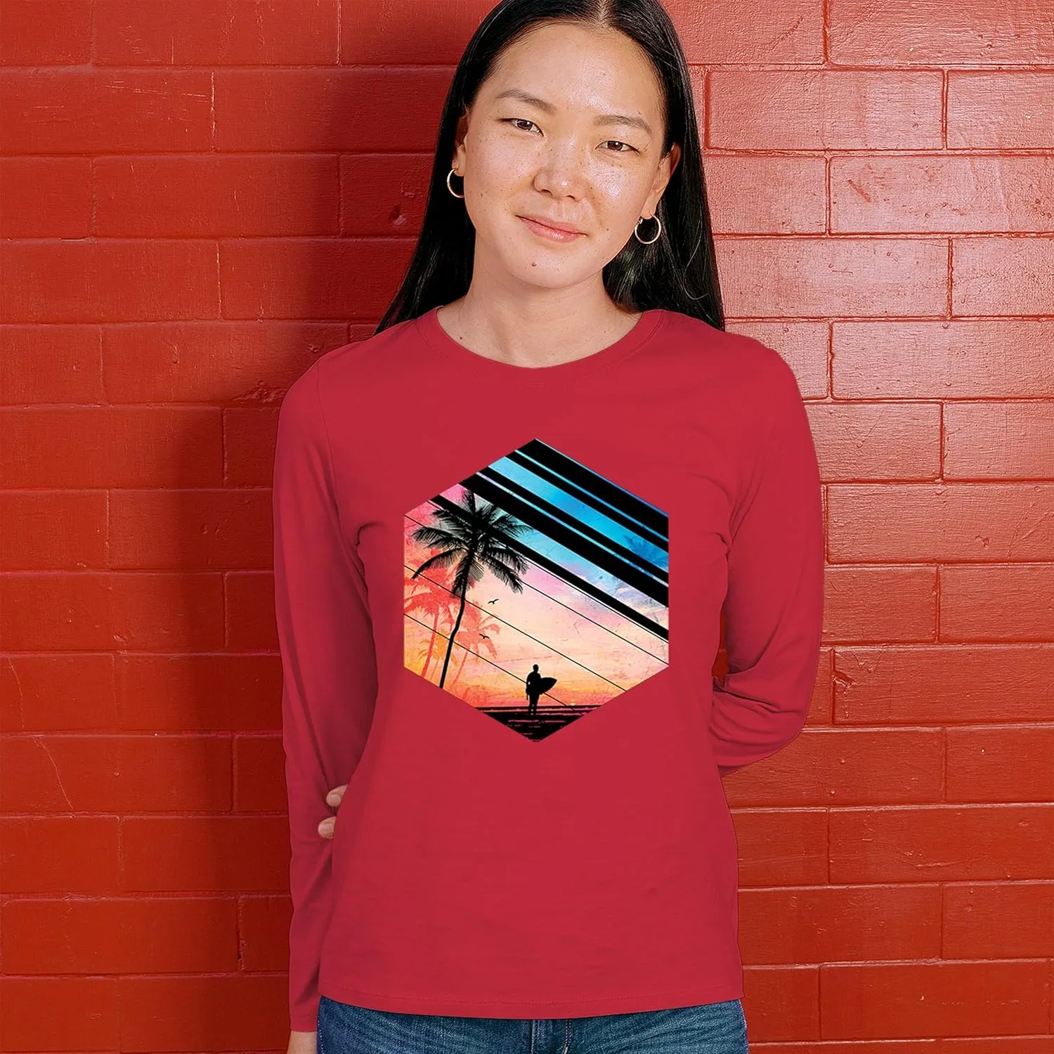Surfer Paradise Women's Long Sleeve T-Shirt Vintage Ocean Summer Surfing Wave Vacation Sea Beach Surfboard Peddle Boarding