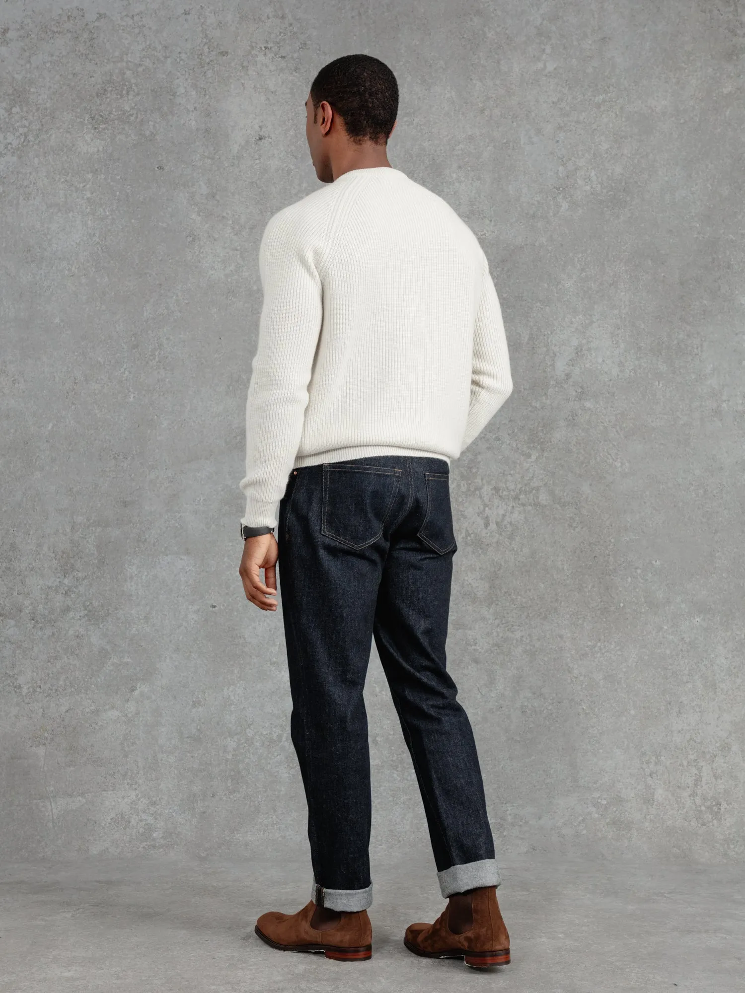 The Cashmere Raglan Crew Neck