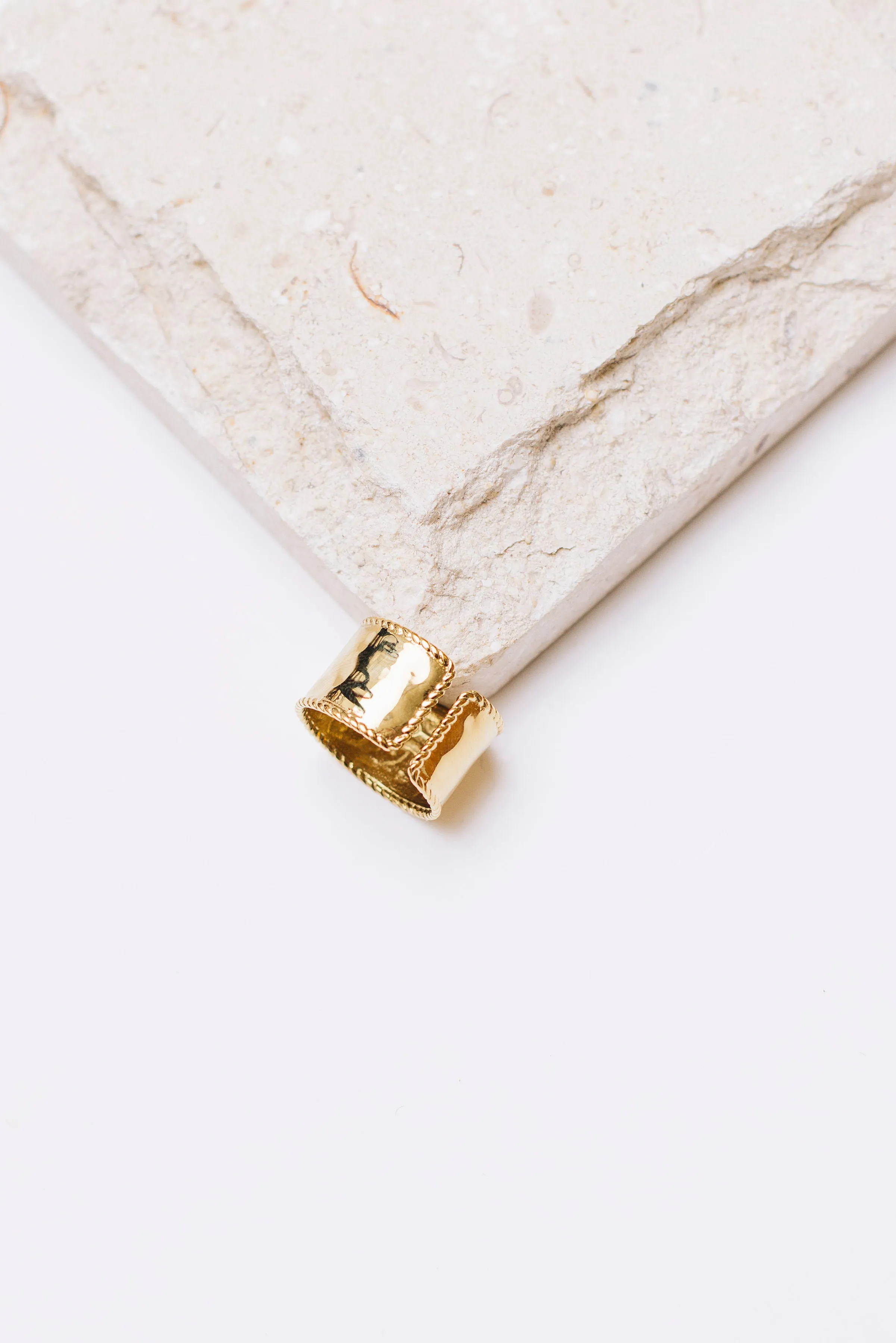 Waterproof Hammered Ring Band